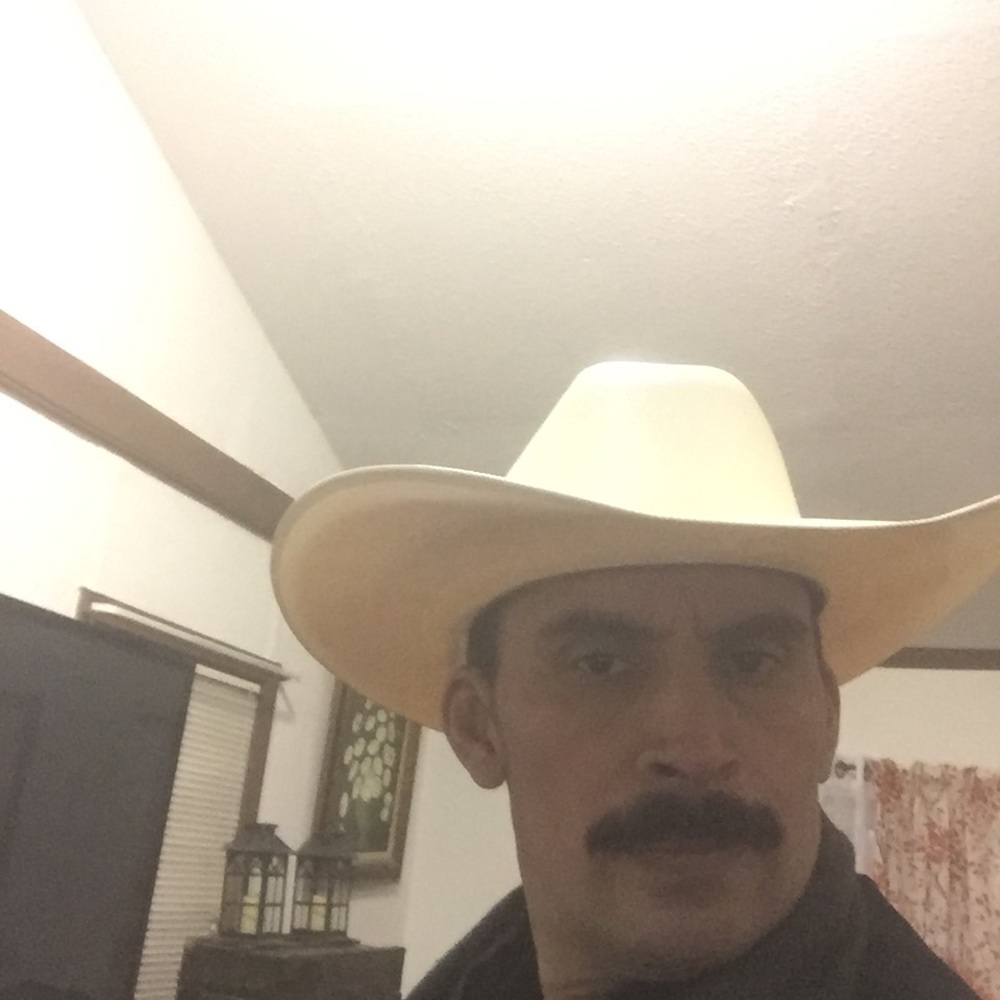 Meet your Posher, Celso
